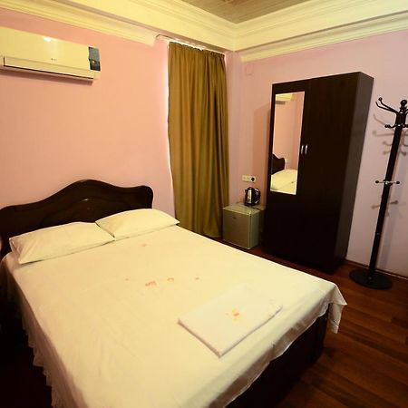 Hotel Peria Batumi Exterior foto