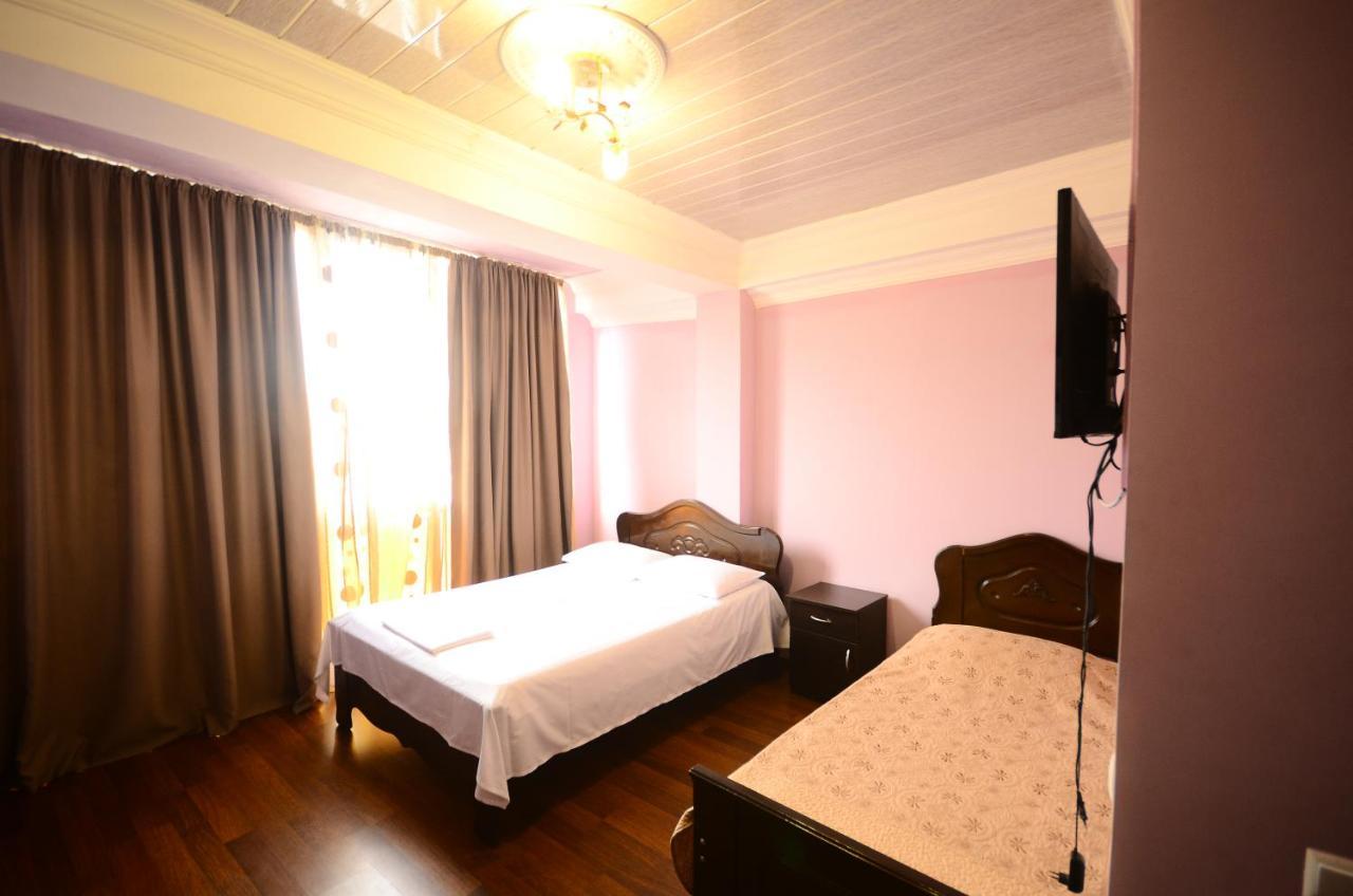 Hotel Peria Batumi Exterior foto